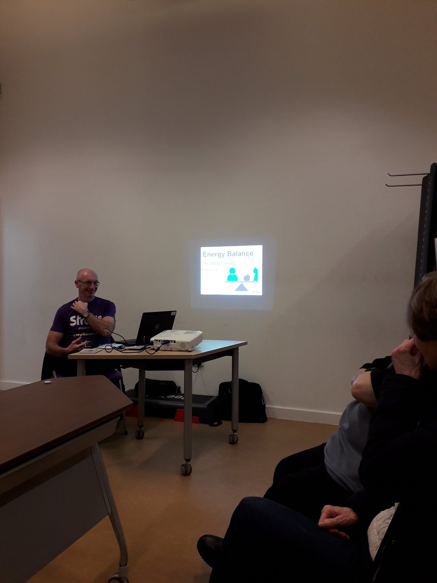 jay_abdin's tweet photo. Discussing #Energy balance before the work out @StrokeAssocNW MFAS exercise program in #Oldham https://t.co/k68mmNooVr