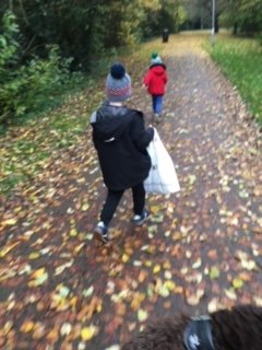 CleanAngie's tweet photo. Evan &amp; Joel have been out collecting litter around Ashby fields school &amp; the black path. Evan was impressed when he found a mask. Thanks for helping us to keep or community clean and tidy boys, you are amazing. :) @DaventryVC https://t.co/fm5X1Tuoz4