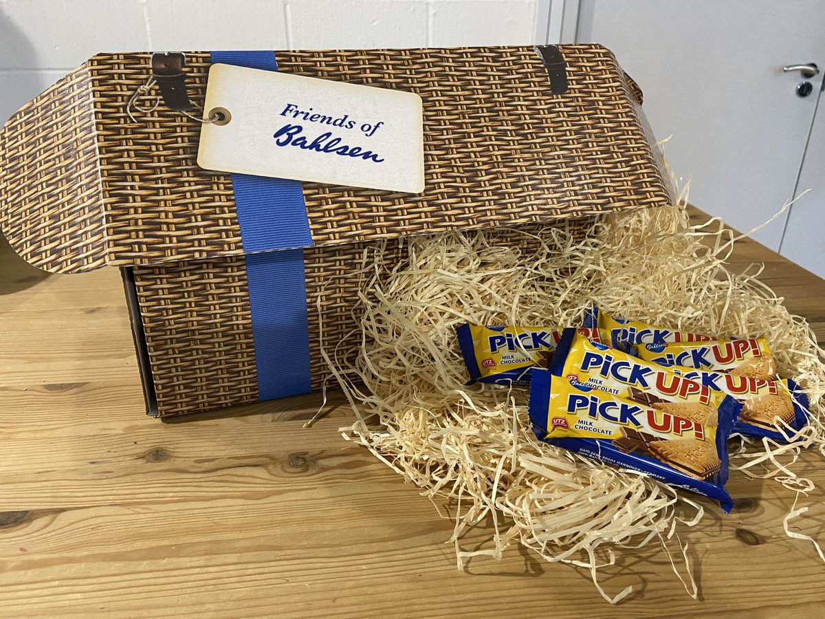 GCthinking's tweet image. Pick Up! the best treats! Thank you @BahlsenBiscuits for our delivery today.