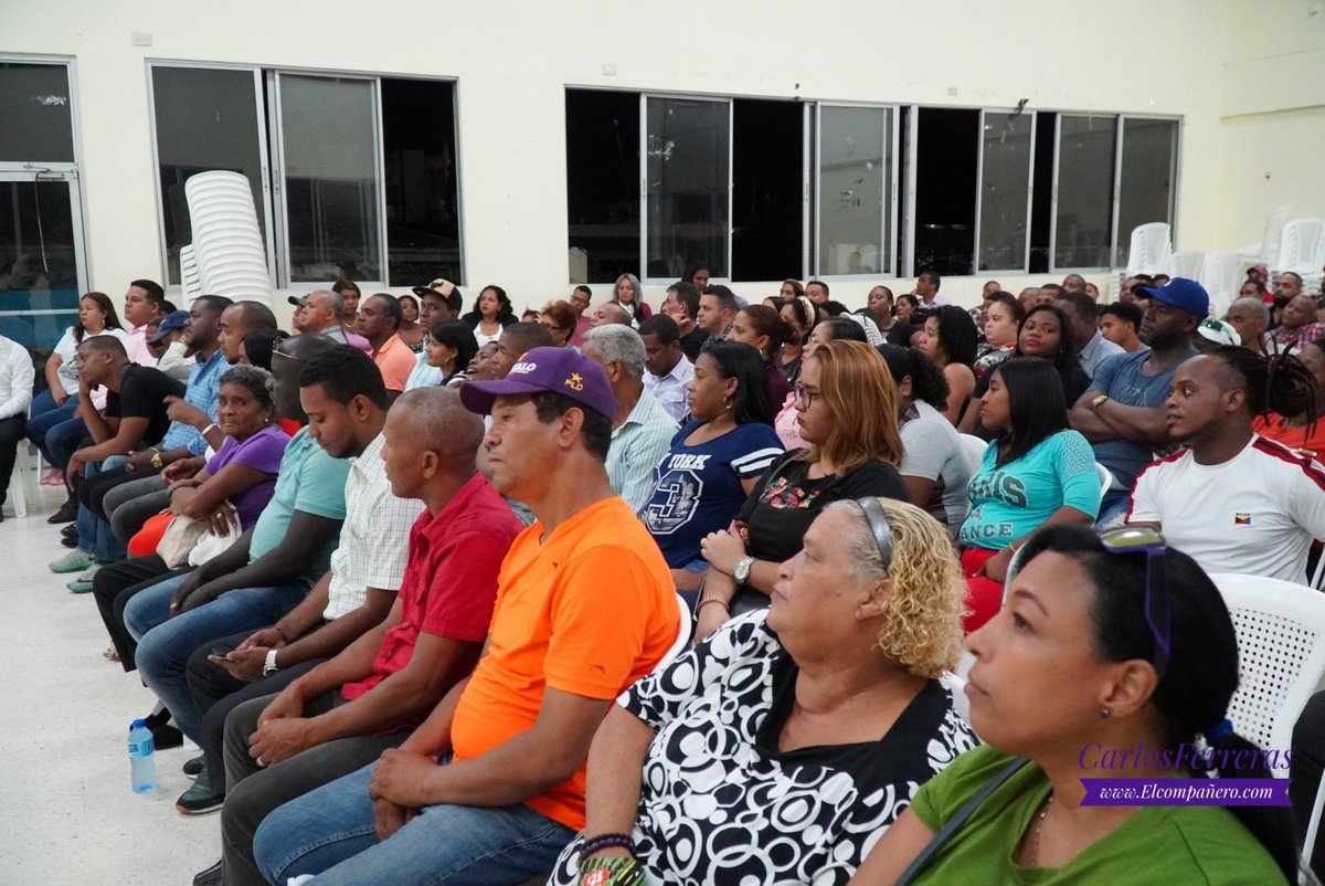 Elcompanero_'s tweet photo. Se retoman los trabajos del equipo del Miembro del Comité Central del #PLD, #CarlosFerreras, con el objetivo de garantizar el triunfo arrollador de las elecciones de Febrero y Mayo del 2020, de todos los candidatos del @PLDenlinea #elcompañero #EquipodeRedesCF #eldiputadodela3 https://t.co/LD0HpftevN
