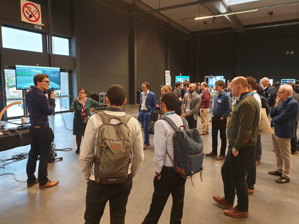 Michiels_Nick's tweet image. We presented our work on unstructured light field rendering in the context of the #FlexasVR project at the #FlandersMake Symposium 2019. #uhasselt #EDM