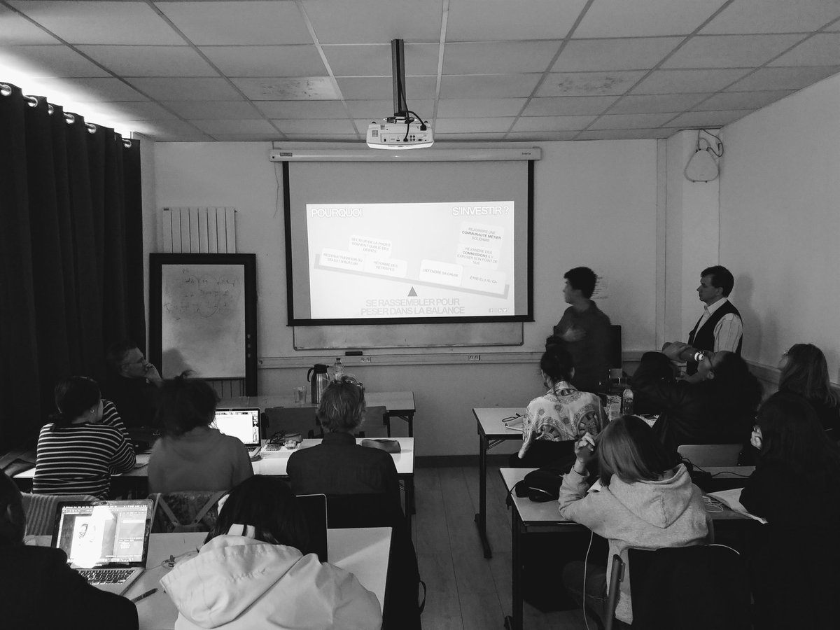 _SCG's tweet photo. Aujourd'hui @UPPphoto intervient auprès des étudiants en #photo de @ecole_mjm pour les sensibiliser au droit d'auteur et au monde de la photo professionnel #Transmission #AdRec https://t.co/UOsS7SXlRd