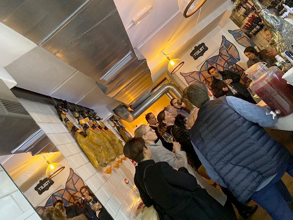 rutadetapas's tweet photo. Ruta de Tapas por Madrid realizada para 14 personas este martes.
https://t.co/eR7kQX2E5J https://t.co/oLEhayuCcF