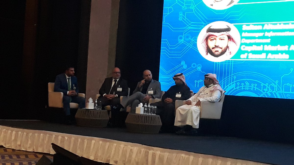 IoT_RFID_Gulf's tweet photo. #IDCITFORUM Panel discussion Chaired by Mr.Hamza Naqshbandi, Mr.Jawad Khalil & Mr.Uzair from IDC were conducted very professionally with many technical points discussed. https://t.co/9fAvTStA0p