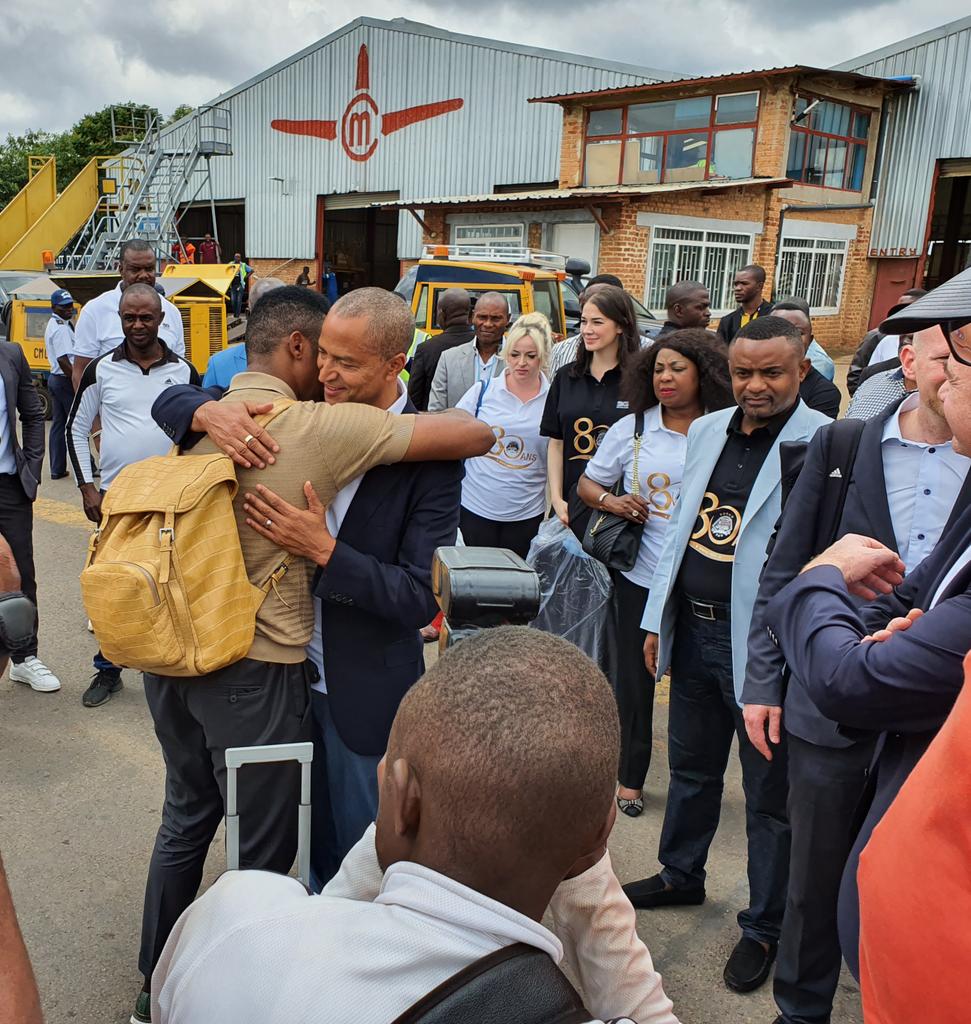 ambadrien's tweet photo. Fin de la visite du président de la Fifa à Lubumbashi. #80ansTPMAZEMBE https://t.co/CZOLGWXjYo #Tpm80 #Lubumbashi