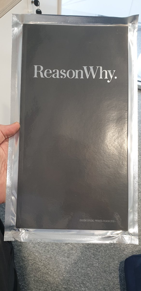 alfonsoferAF's tweet photo. Gracias @ReasonWhy por la primera edición impresa. ¡ A por esta nueva etapa!. Dedicado a todos aquellos que piensan que el papel ha muerto. https://t.co/DMUlyPWG9B