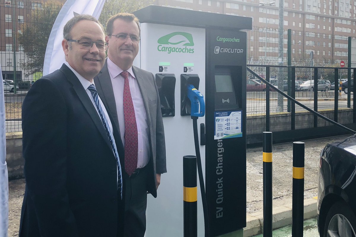 Además, se trata del primer taller en España que cuenta con la instalación de un cargador rápido para vehículo eléctricos de 50kW de potencia, que permite recargar el 80% de la batería en menos de media hora 🚗🔌#TallerFotovoltaicoFS