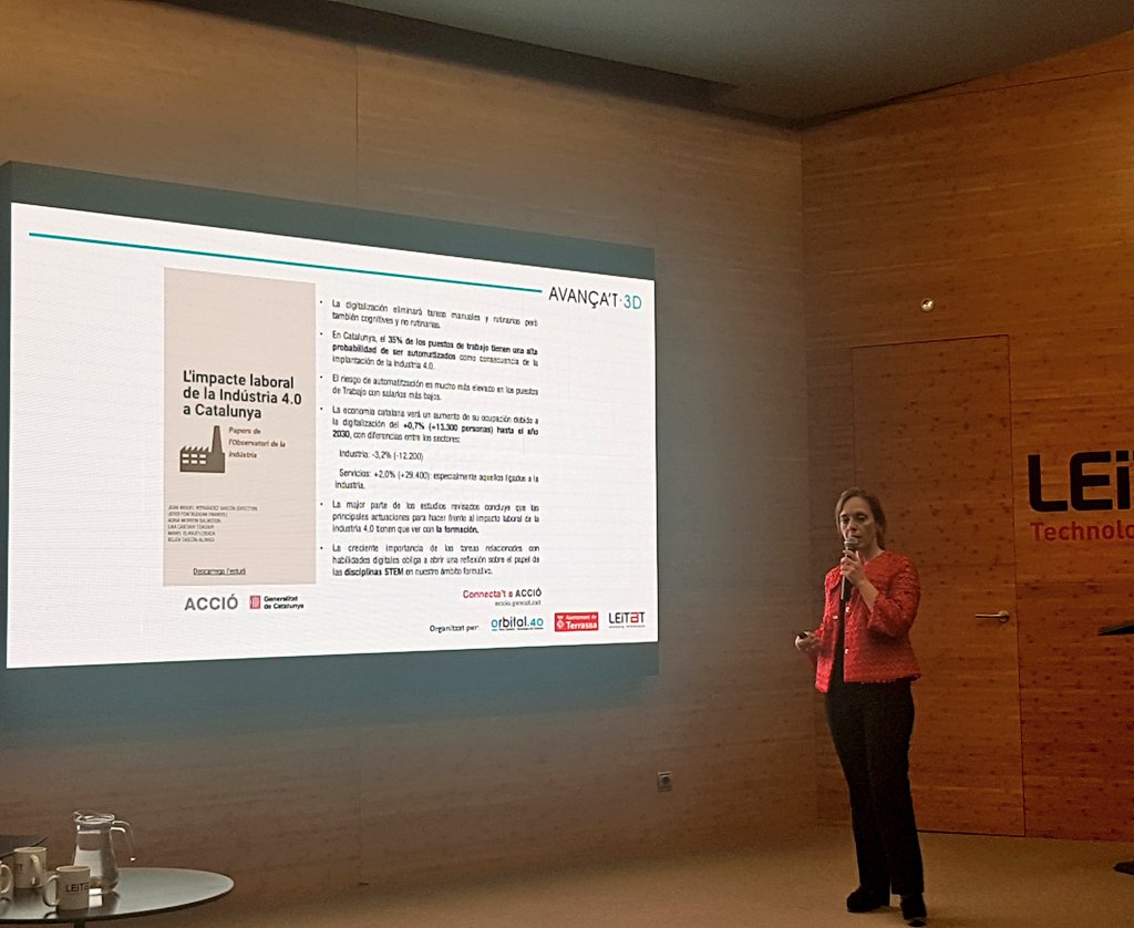 trsinnovacio's tweet photo. Àurea Rodríguez, Directora Unitat d’Innovació d’@accio_cat @gencat explica com està el mapa del sector de la impressió 3D a Catalunya i quins programes de finançament hi ha. @ajterrassa @Orbital40 @Trsempresa @Leitat #AVN3D #Industria40 https://t.co/NXNRZSvpgn