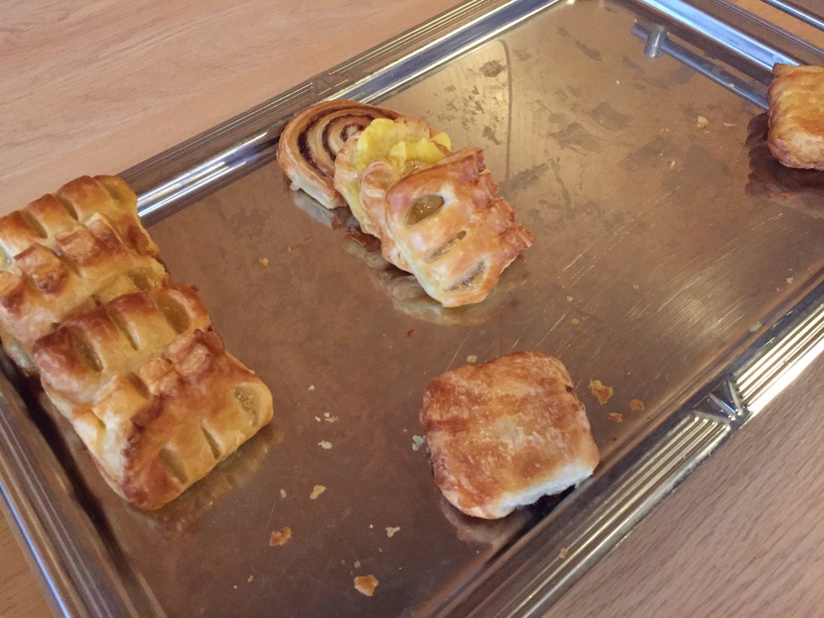 Canterbury Cathedral tweet media