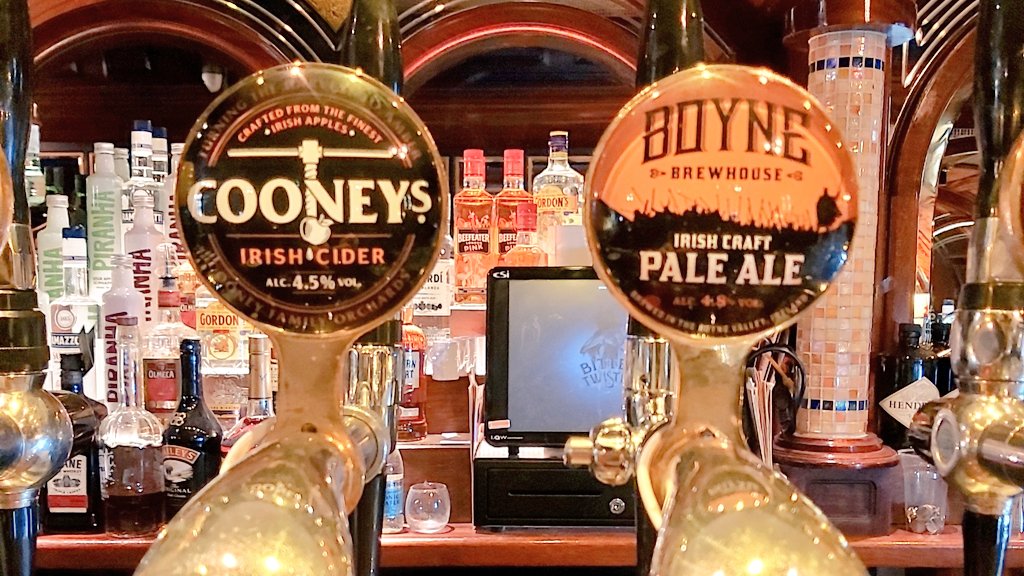Welcoming <a href="/BoyneBrewhouse/">Boyne Brewhouse</a> &amp; <a href="/CooneyCider/">Cooneys Irish Cider</a> to the team 🍻
#79weststreet #ComingSoon #louthchat