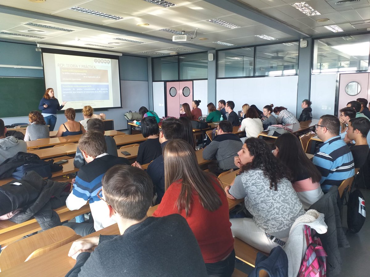 umh1898's tweet photo. Empieza la 2° sesión del V Seminario de Salud Laboral y Valoración Médica, de @relabUMH

Ponente Dña. Pilar Cátala, Enfermera de Urgencias que nos viene a explicar como actuar ante una #RCP teórico y práctico

Seguimos formando al estudiantado y @AlumniUMH de la @UniversidadMH https://t.co/qkVOTz61mk