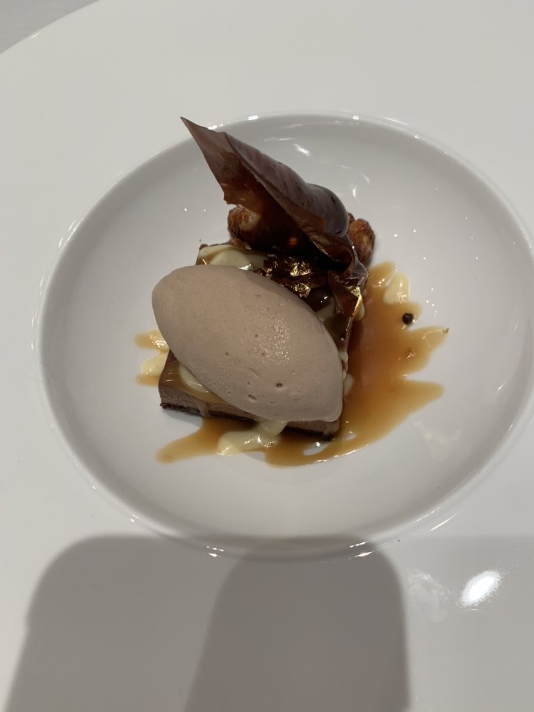 raymond_blanc's tweet photo. Last night ,with my team I cooked #lordsdiningclub  .it was a wonderful evening and felt privileged to be invited .Many of our guests tried to convert me to become a cricket lover  .but I felt it was too dangerous ! https://t.co/WmRRwGr1jd