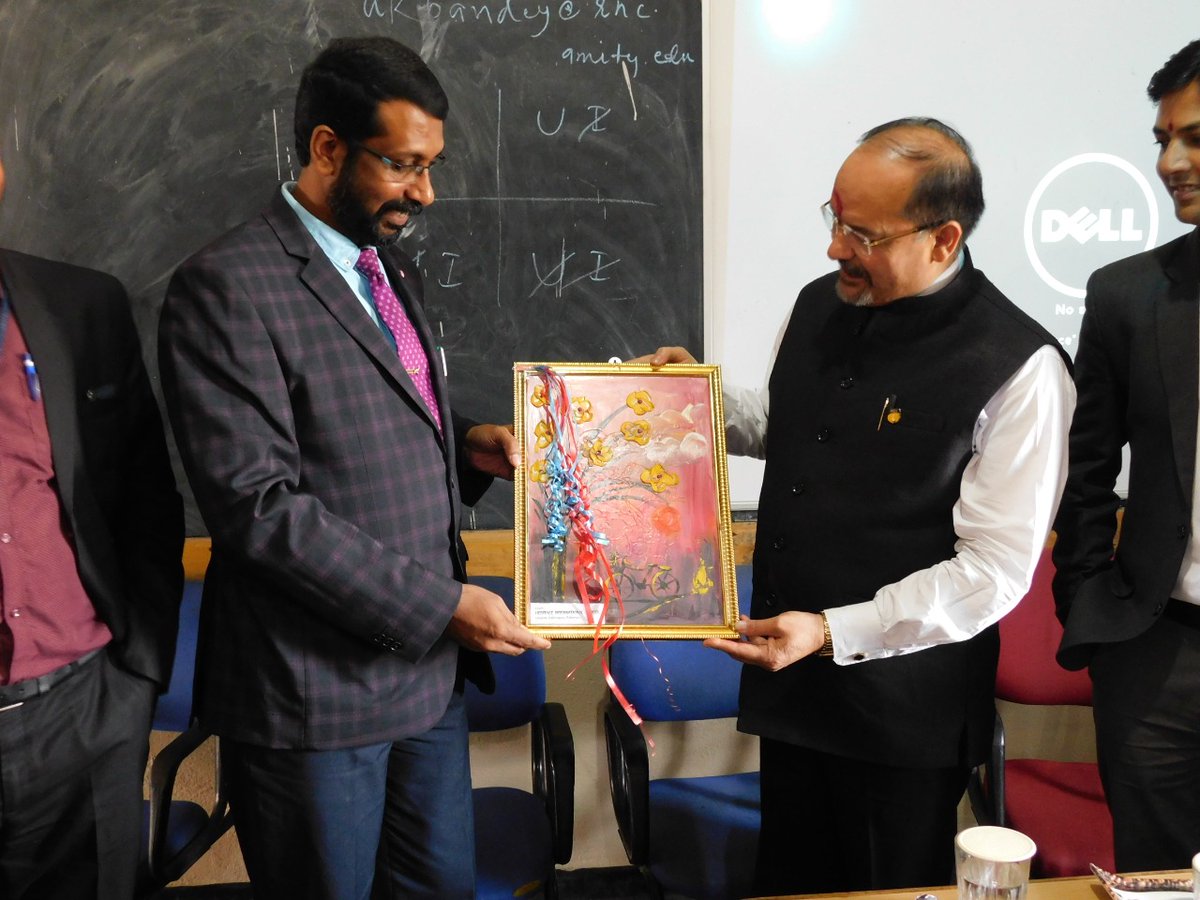 Faculty Development Program (FDP) organized in Heritage International School, Daltonganj for the Teachers on 28th November 2019. The topics discussed in the FDP were the Importance of Professionalism, Time Management and Stress Management in Teaching Methodology.
#Amity #Ranchi