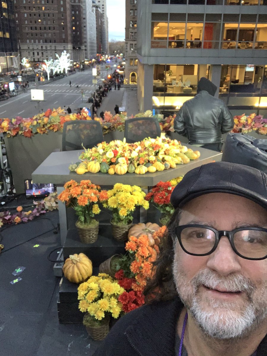 glenn_weiss's tweet photo. Will there be balloons in the air?  We will see soon- watch us on CBS to find out-Meanwhile happy thanksgiving everyone !!!#tdaycbs https://t.co/Vpd8DU4Hx4