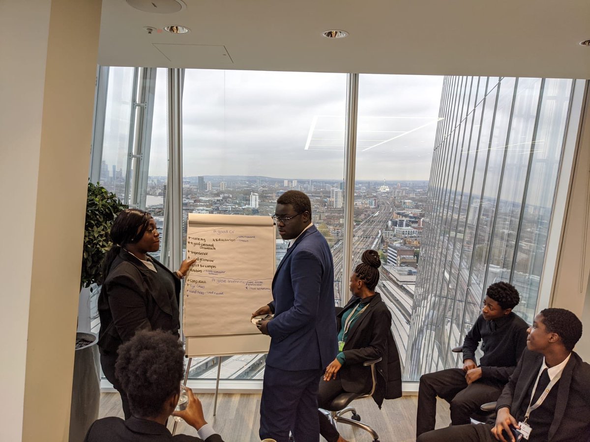 SacredHeartSE5's tweet photo. Business Trip to the Foresight Group at The Shard for Year 12 to find out about private equity and alternative investment. #ForesightGroup #TheShard #Pupilemployability #Business #Ownyourfuture https://t.co/lBCebGPnOJ
