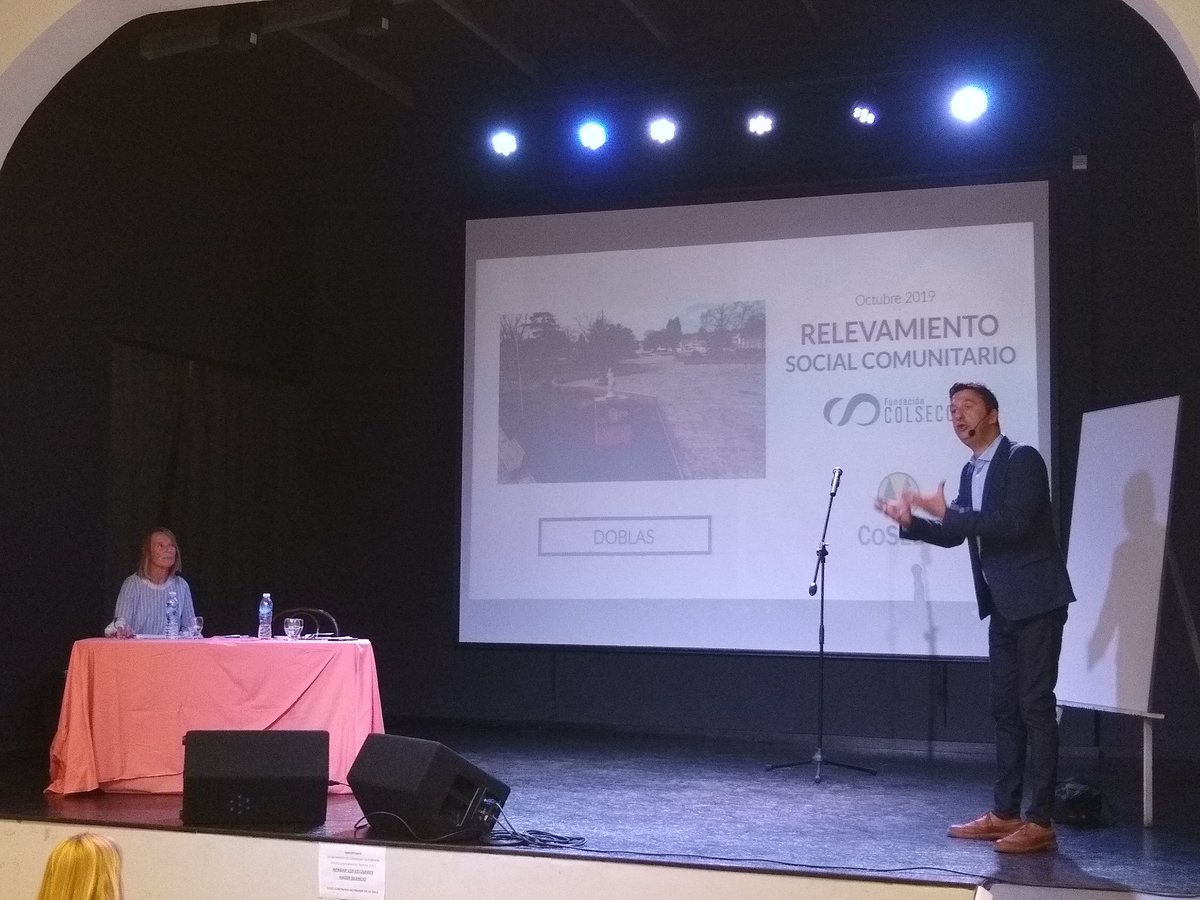 CGordillo_'s tweet photo. "Sabemos realmente lo q hacen en Doblas sus casi 2000 habitantes?" interroga Alberto Calvo en la presentación del Relevamiento Social Comunitario de Fundación COLSECOR y COSEDO.
@COLSECOR @INAESarg @GobiernoLaPampa #Doblas #LaPampa https://t.co/RepAZyMerv