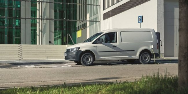 __ElectroUA__'s tweet photo. The new Volkswagen e-Caddy ABT can be replaced later in the list of leaf fall of stream rock on the European market.
#electroua #eua #electroukraine #letsmakeelectrouagreat #tech #newtech #electrofact #car #electricvehicle #electrouadnipro #electroualviv #electrouaodessa #future https://t.co/JX0n6tNJHa