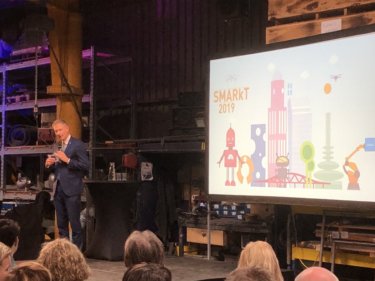 IM_Evenblij's tweet photo. De SMARkT wordt officieel geopend door wethouder Michiel van Willigen #smartzwolle #rawspace @Gemeente_Zwolle @MarcelBroekhaar https://t.co/l9M7RPXsEh