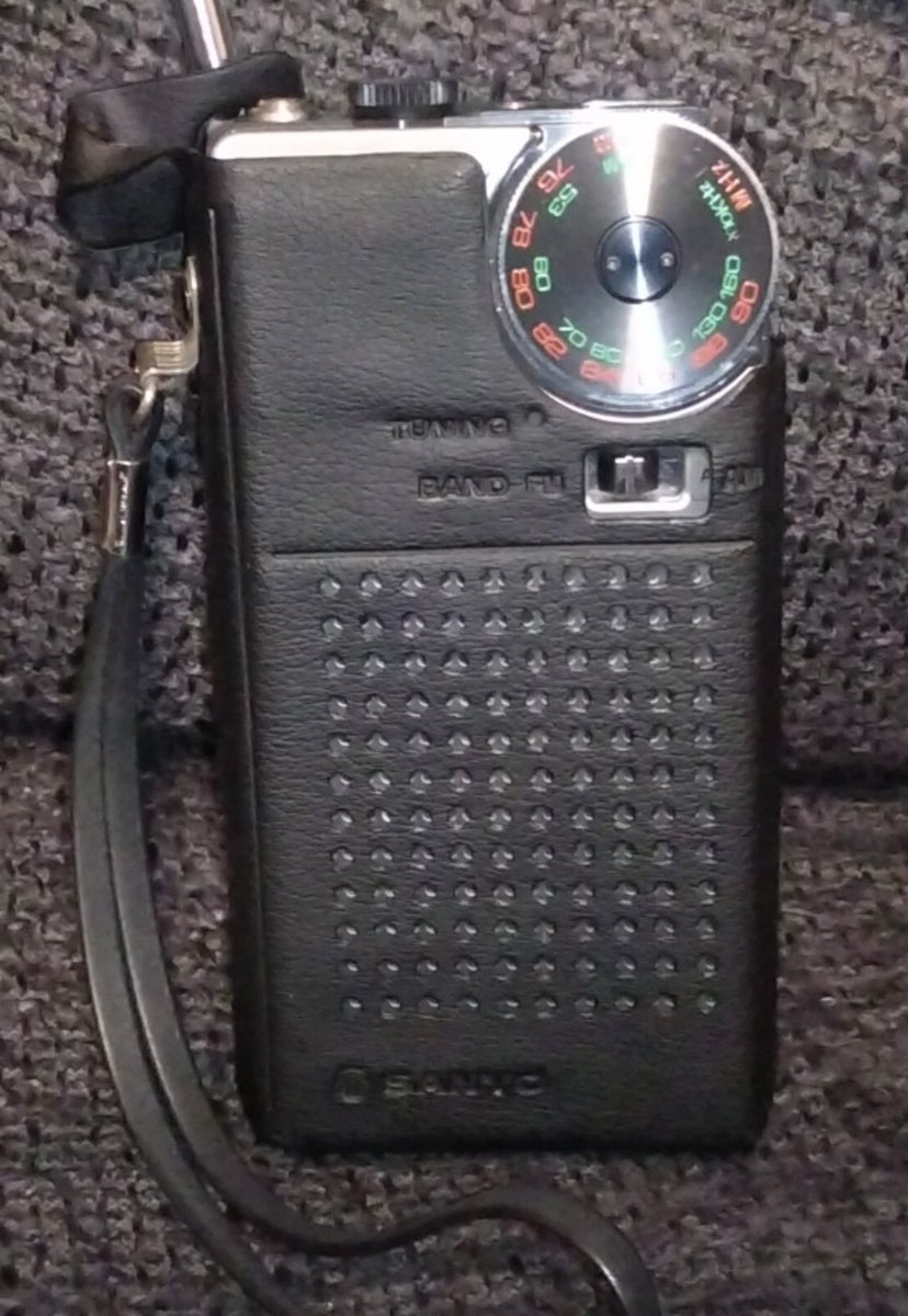 Vintage サンヨー パルサー RP5111S 携帯ラジオ Vintage サンヨー パルサー RP5111S 携帯ラジオ
