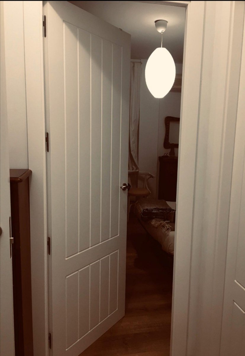PuertaSalamanca's tweet photo. Modelo LEONARDO y vidriera EV6 lacada blanco #puertasdediseño #puertasblancas #puertasdevidrio #puertaslacadas https://t.co/AHbhCwNxWv