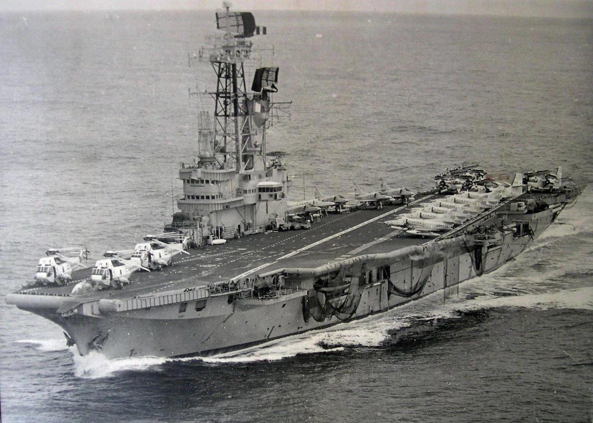 16/ Task Group 79.1 was a Carrier Group comprised of ARA Veinticinco de Mayo - the ex-HMS Venerable refit via the Royal Netherlands Navy - and two British built Type 42 Air Warfare Destroyers, the same Type as operated by the British fleet.