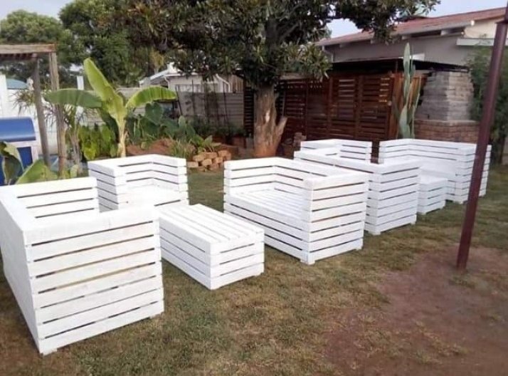 PalletFurnitur3's tweet photo. We manufacture wooden Furniture suitable for both indoors and outdoors use.
We based in Boksburg and we do delivery around Gauteng, Mpumalanga, North West and Limpopo
Call or whatsapp for orders
067 166 8736
071 773 8834
#Takealot
#TellUsOnTime
#CheckersBlackFriday
#JHBMayor https://t.co/2pPCbDGvS2