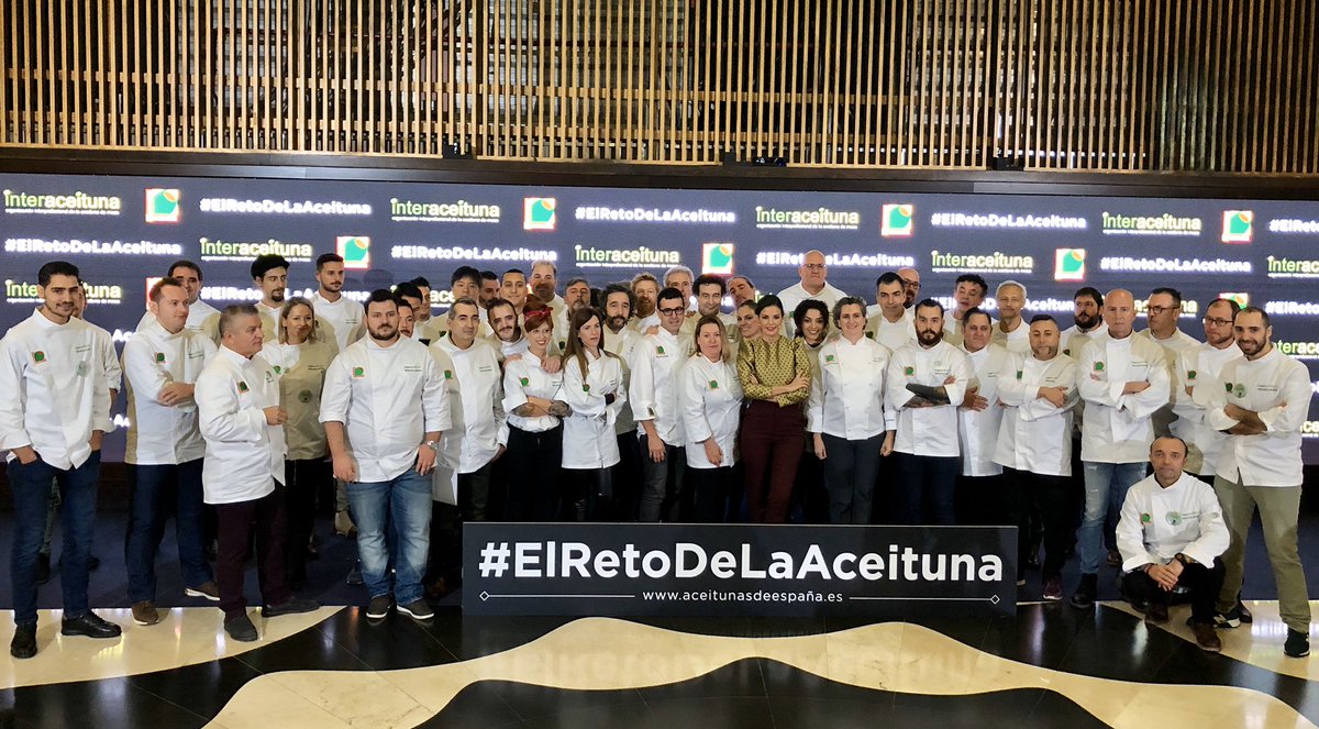 Ricard Camarena (@ricardcamarena) on Twitter photo <a href="/AceitunasEsp/">Aceitunas de España</a> nos pidió reinventar la aceituna con #ElRetoDeLaAceituna y éste fue el plato que creeamos con aceitunas manzanilla, alcachofas y caviar. <a href="/AceitunasEsp/">Aceitunas de España</a> nos pidió reinventar la aceituna con #ElRetoDeLaAceituna y éste fue el plato que creeamos con aceitunas manzanilla, alcachofas y caviar.