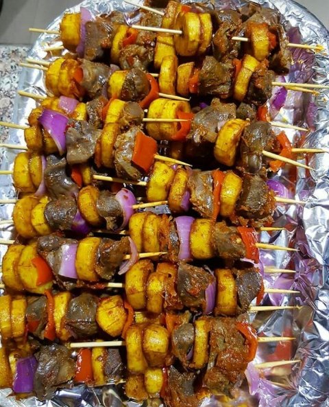 EminentKitchen's tweet photo. Who's catering for your end of year party at your office if not contact eminent kitchen and cocktails club.
We are very professional and pocket friendly too and we have discounts for events this period. Terms and conditions apply. Please share with others. https://t.co/wJr4fZR7bw