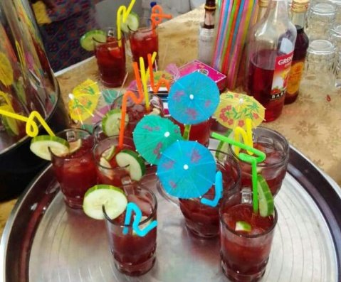 EminentKitchen's tweet photo. Who's catering for your end of year party at your office if not contact eminent kitchen and cocktails club.
We are very professional and pocket friendly too and we have discounts for events this period. Terms and conditions apply. Please share with others. https://t.co/wJr4fZR7bw