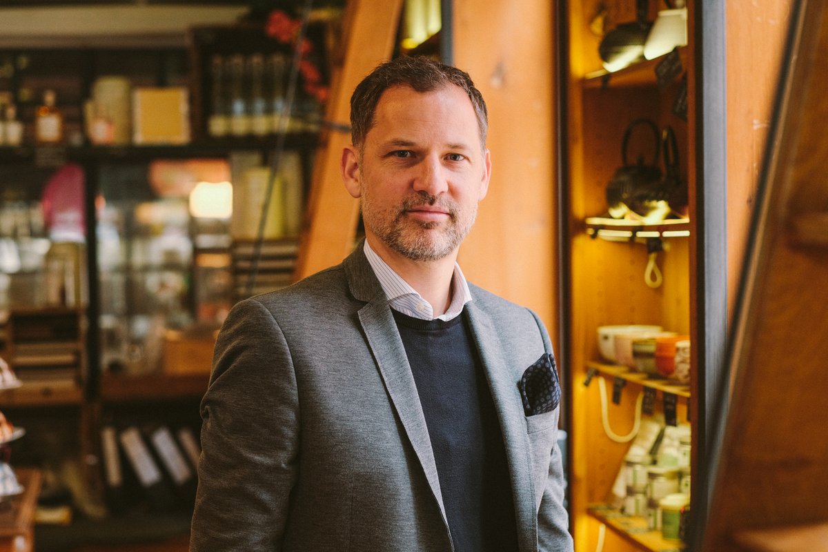 innomaniacs's tweet photo. Andreas Clausen of @Beiersdorf_AG  invited us to a tea in Hamburg. It turned into a 3-hour interview. You can read the key messages of it on our blog now: https://t.co/69oe1wgEPU https://t.co/oGXgiW5ghr