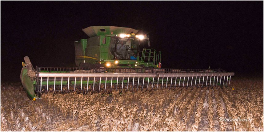 Looks like the airfront is saving 300kg a-ha on "Wyalong". It certainly looks like its doing the job with the knife being clear of Lupins all the time and feeding in smoothly.