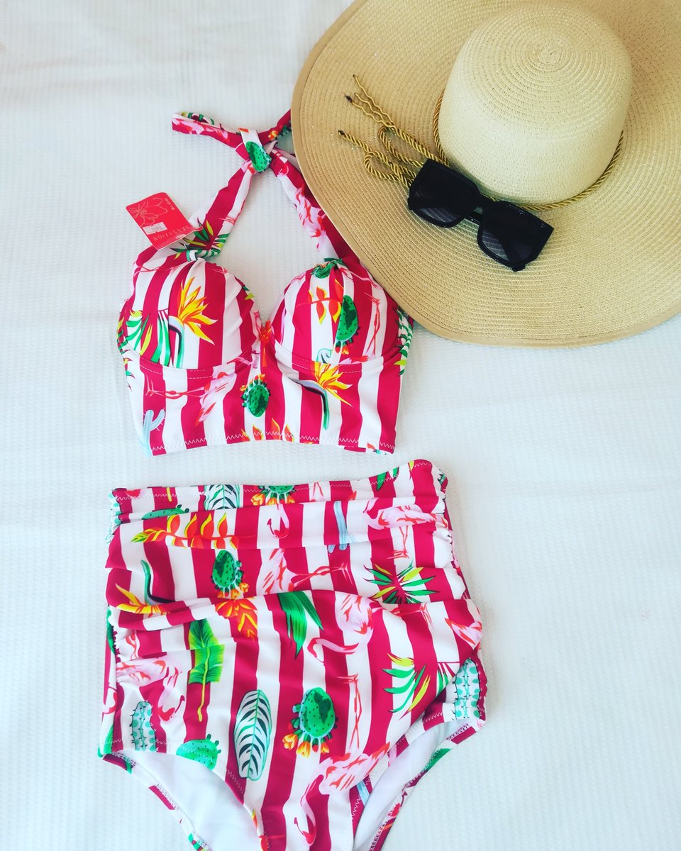 Milisuxolo's tweet photo. #GirlsTalkZA swimsuit Combo's still available for R300.... 👙🕶️👒 https://t.co/UNVtjLWe26