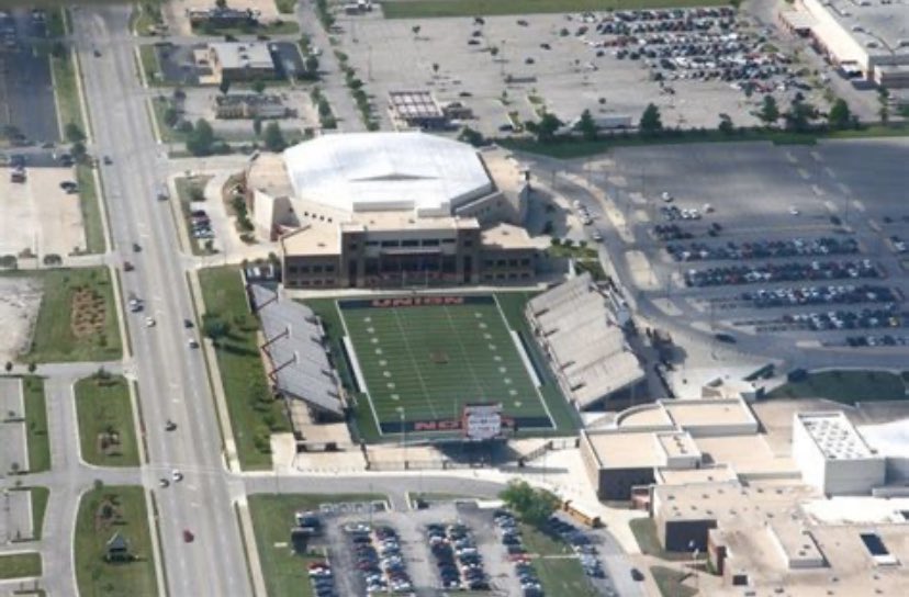 High School Football Stadiums tweet media