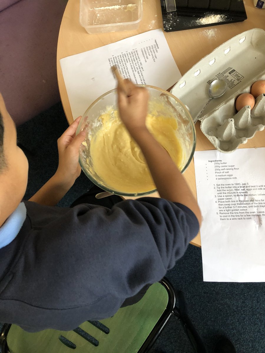 Our year 3 digital leaders are hard at work making the cupcakes ready for our senedd group to decorate them tomorrow. Excited for our bake sale! 🧁