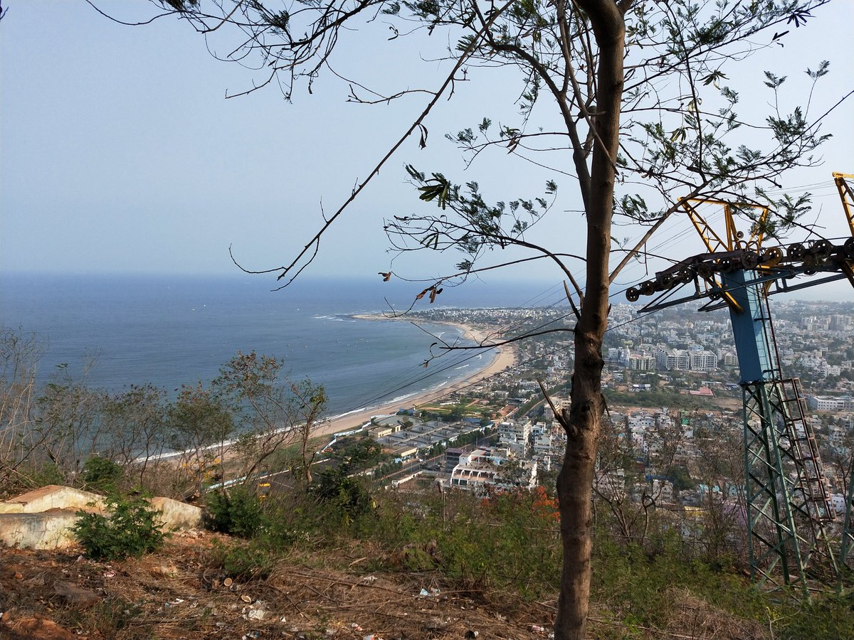 ThisisTinku's tweet photo. The beauty of #Visakhapatnam :) https://t.co/dpiJTfSvHE