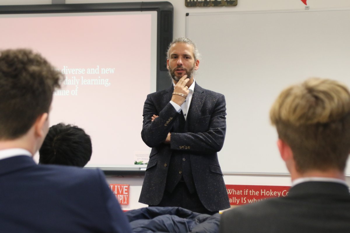 KingswoodSchool's tweet photo. Last week, Lower Sixth students attended inspiring talks from various consultants including @VictoriaCoxen and @ScottBailey_PwC as part of a careers workshop. #KWSinspire 

We look forward to welcoming Elles Bailey (KS 2004-2006) for the next careers workshop tomorrow. 🎶 https://t.co/IIU6W8HqtZ