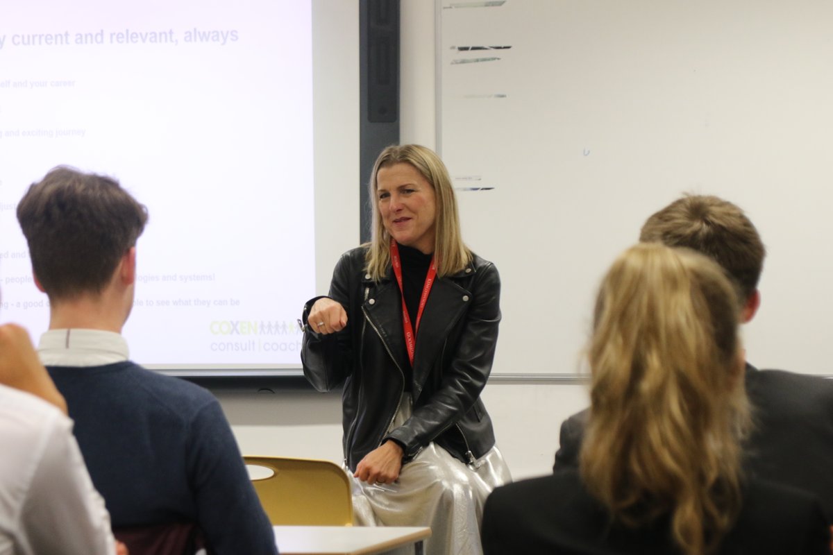 KingswoodSchool's tweet photo. Last week, Lower Sixth students attended inspiring talks from various consultants including @VictoriaCoxen and @ScottBailey_PwC as part of a careers workshop. #KWSinspire 

We look forward to welcoming Elles Bailey (KS 2004-2006) for the next careers workshop tomorrow. 🎶 https://t.co/IIU6W8HqtZ
