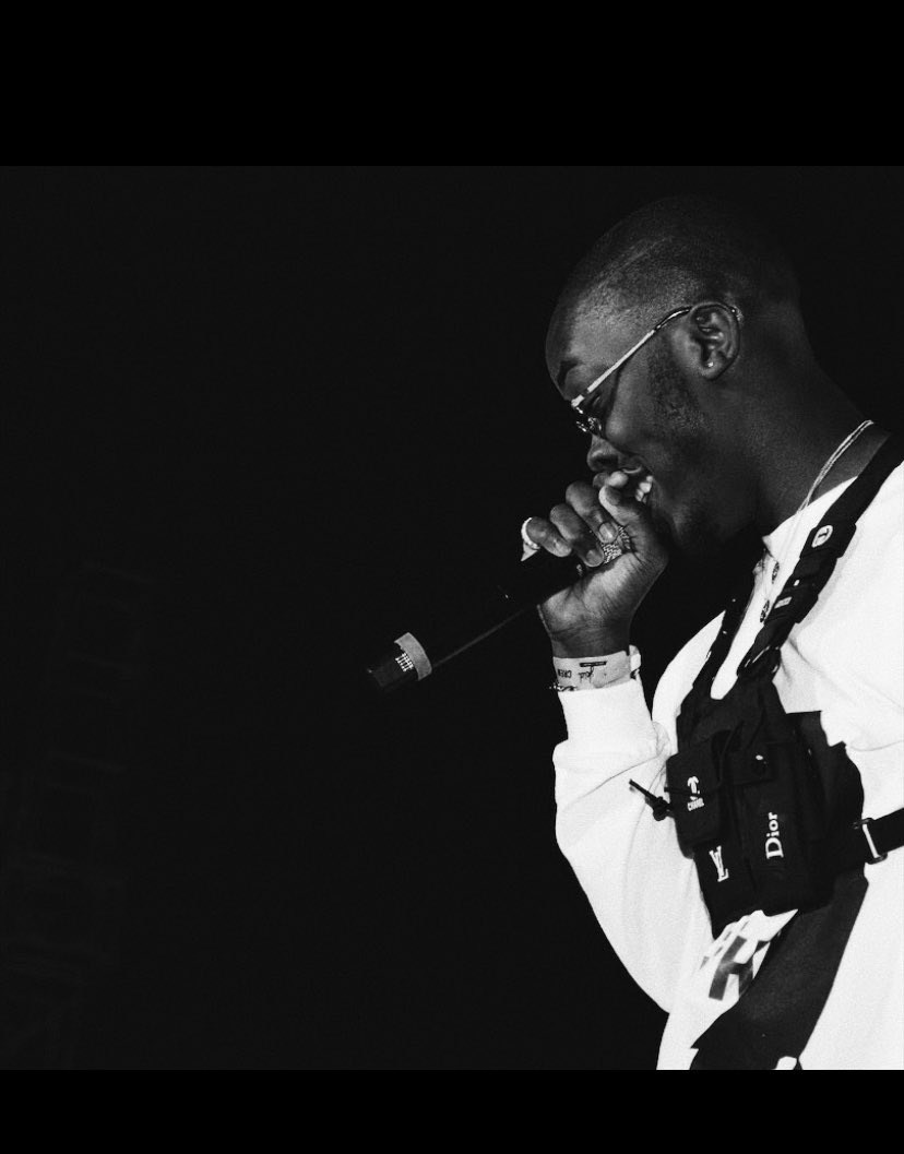 justtola1's tweet photo. Live in concert last year!! We go even harder this year! ABJ stand up! 
#yawa #gethebag https://t.co/FeNTOXaRnx