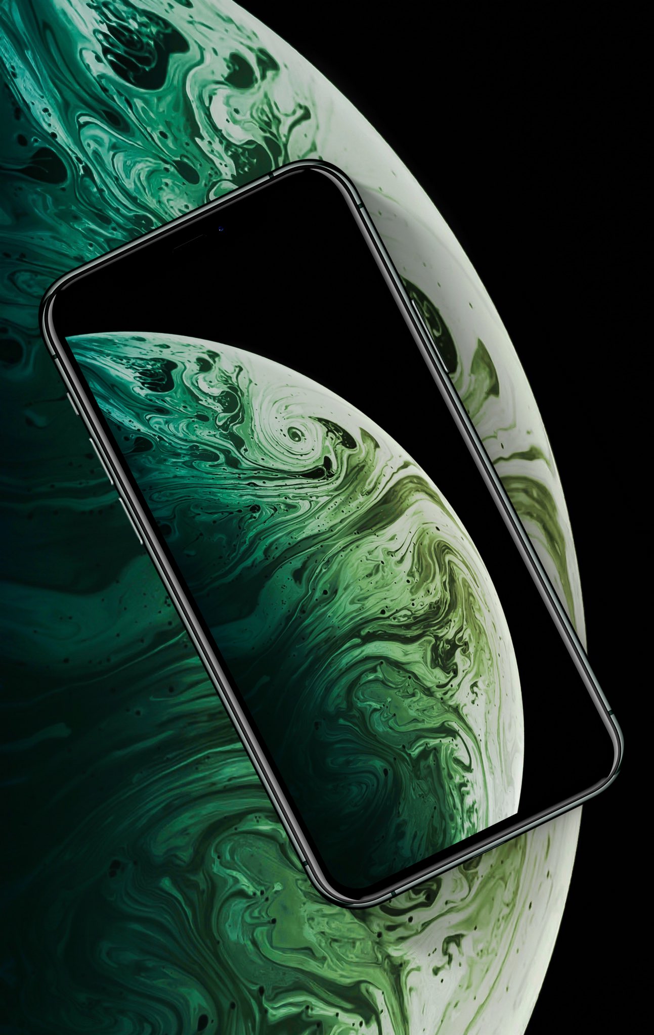 Hình nền iPhone XS MAX màu Midnight Green được AR7 chế tác với sự tín nhiệm và tâm huyết. Với nền đen tối, chữ số sáng, hình ảnh nghệ thuật và đường nét tinh tế, đây sẽ là sự lựa chọn hoàn hảo cho màn hình điện thoại của bạn. Xem ngay để cảm nhận!