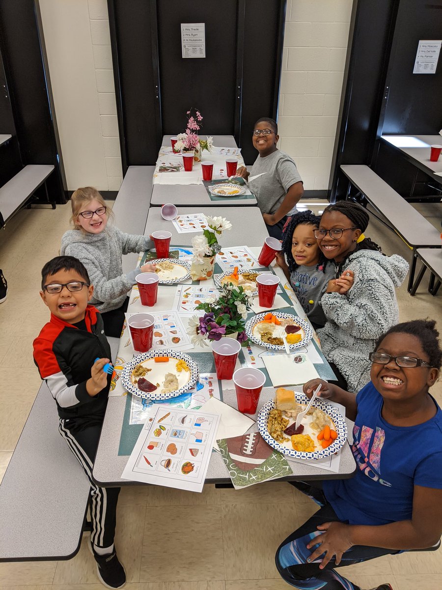 STC_MsJohnson's tweet photo. Happy Thanksgiving! Students worked hard on creating a menu, placemats, practicing conversation, helping others, setting tables, and cleaning after a meal. They LOVED spending this time with each other. #esd20learns https://t.co/G15kcqd7q2