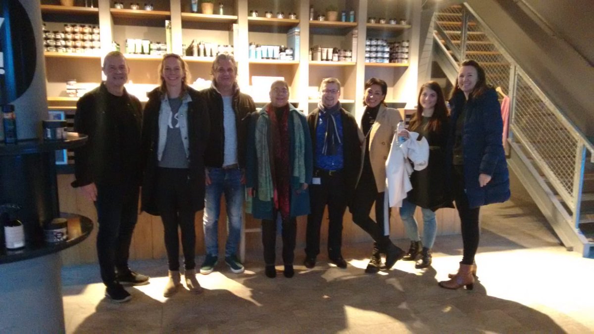 WSPGooienVecht's tweet photo. Werkbezoek @WSPGooienVecht bij #SpaWeesp met #klantmanagers en #werkcoaches van #gemeenten @RegioGV. Goede voorbereiding #speedmeet voor #werkzoekenden. https://t.co/8aev3m1zNH