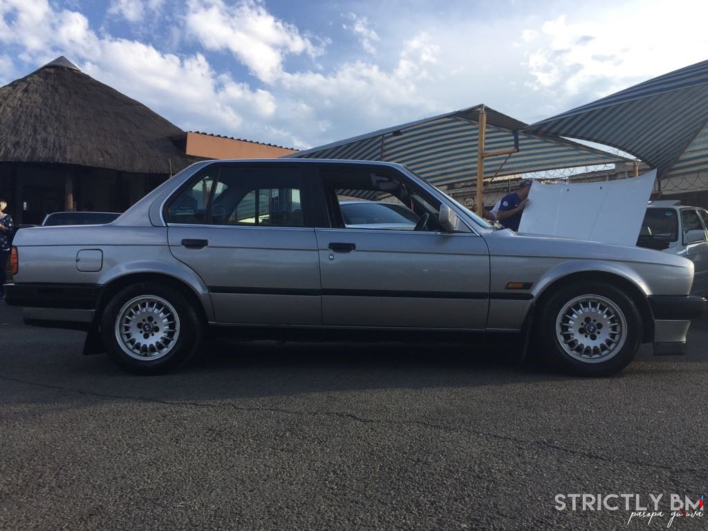 StrictlybmP's tweet photo. My Baby π₯
Throwback π―
#bmw #bmwclassic #e30 #320i #323i #325i #325ix #325e #325iS #botsotso #gusheshe #retrocar #classic #classiccar #e30power #m20 #m30 #bmwfan #bmwstance #stance #performance #e30coupe #e30convertible #e30Cabriolet #e30touring #bmwe30 #e30sedan #e30obsession https://t.co/3tioHG5JhJ