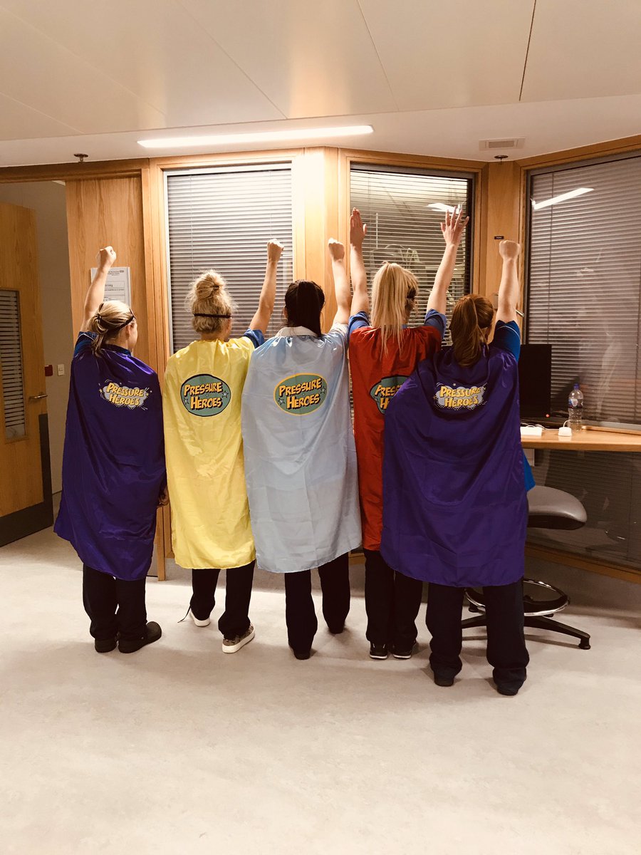 Pressure heroes to the rescue!! 
Want to join our team? We are recruiting for a Band 6 Specialist Nurse to join us:
jobs.nhs.uk/xi/vacancy/?va…
#pressureheroes @GreatOrmondSt @GOSHLearnAcad @Gosh_Nursing