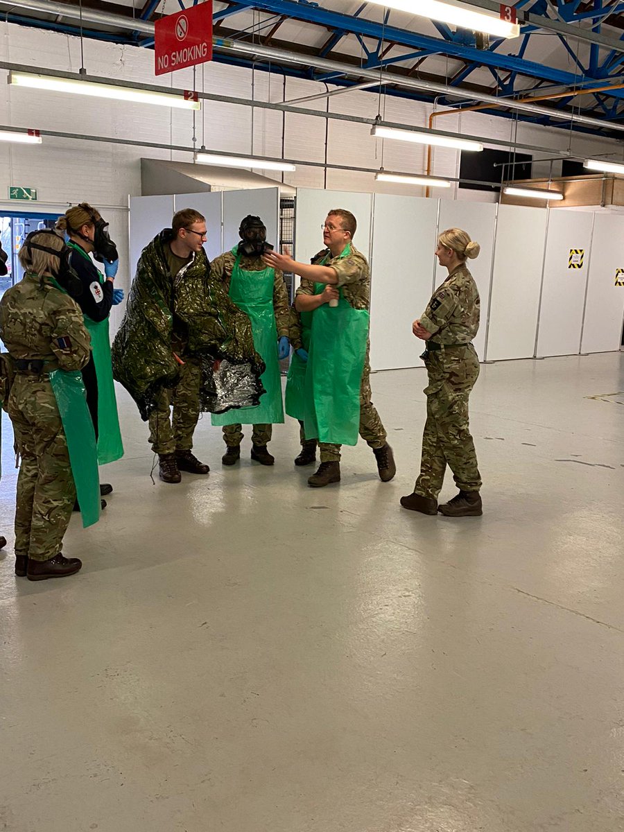 Its been a busy week for JHG SE and @DMS_JHG_South on Clinical Exercise. They've had a number of simulated injuries to contend with, alongside fires and evacuations and lots of fantastic teaching! 

#ArmyMedicalServices
#NoOrdinaryJob