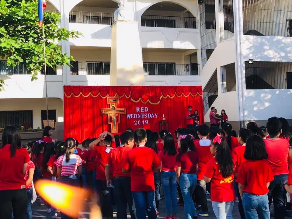 DPCGapan's tweet photo. DPC Red Wednesday 2019 https://t.co/MumQHvOUeg