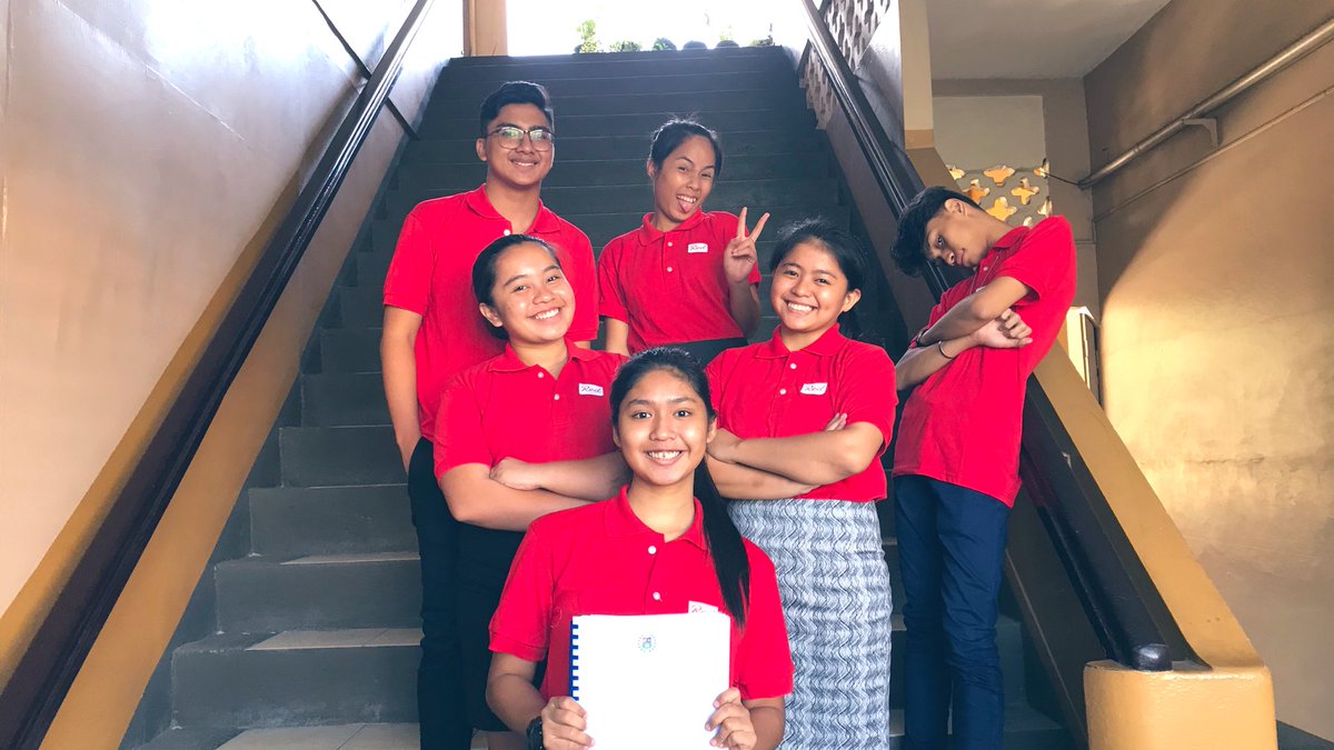 enihsmi's tweet photo. ITS FINALLY OVERRRRR!!!!!! 💗❤️
#RedApparel https://t.co/BSbmgZbXjA