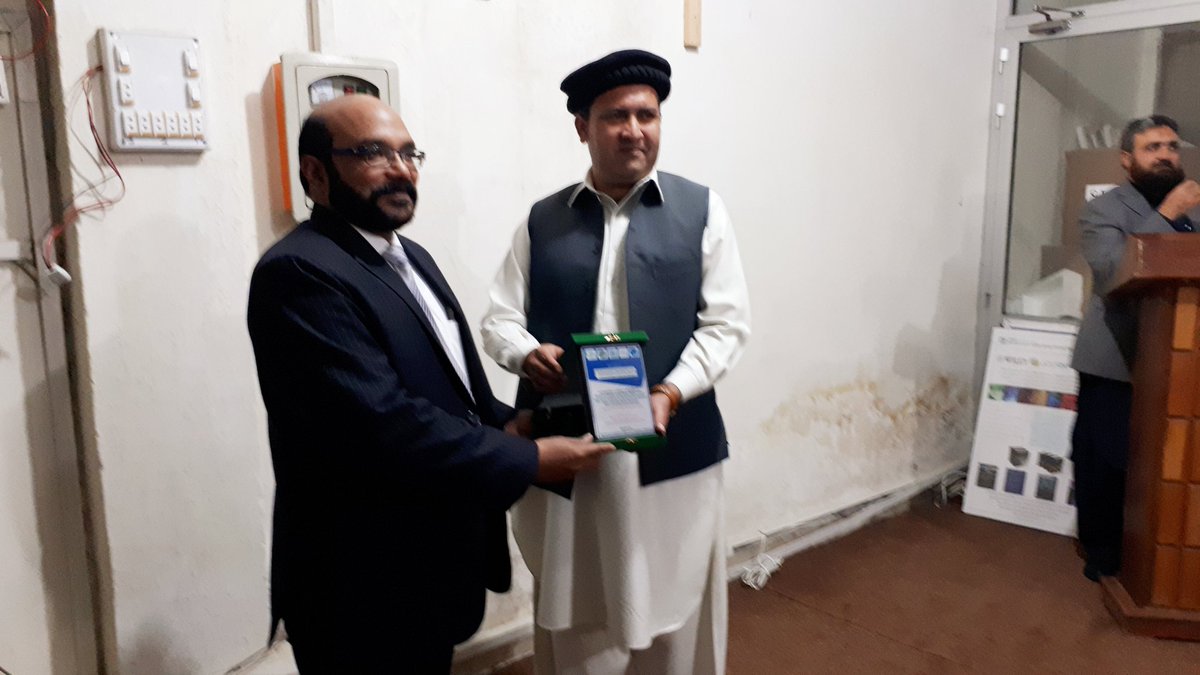 JamilAnwarAb's tweet photo. #UniversityofMalakand
Closing Ceremony of Training Workshop on "IEEE Xplore Digital Library" organized by Department of Computer Science & IT,UOM in Digital Lab,UOM on November 27-28,2019.
#TrainingWorkshop
#IEEEXploreDigitalLibrary
#CSITUOM https://t.co/AtRYEziNIf