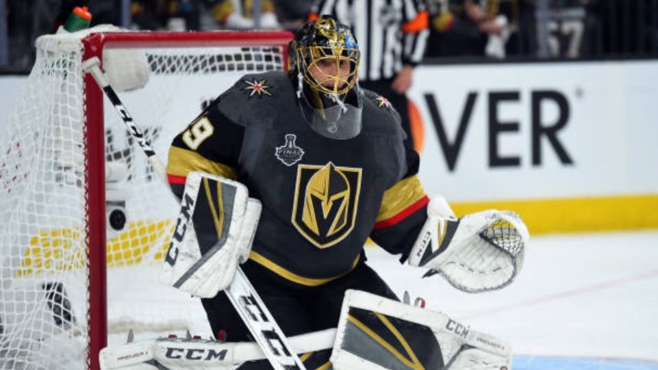  Le gardien légendaire des Knights fête aujourd\hui ses 35 ans !

Happy birthday Marc-Andre Fleury. 