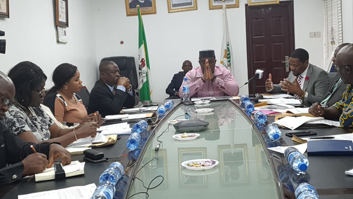 AAKNet's tweet image. A round table discussion on ways to uplift sustainable environment action to provide solid and workable #ClimateAction policies and strategy to counter Nigeria’s climate preparedness. #InnovativeVolunteerism