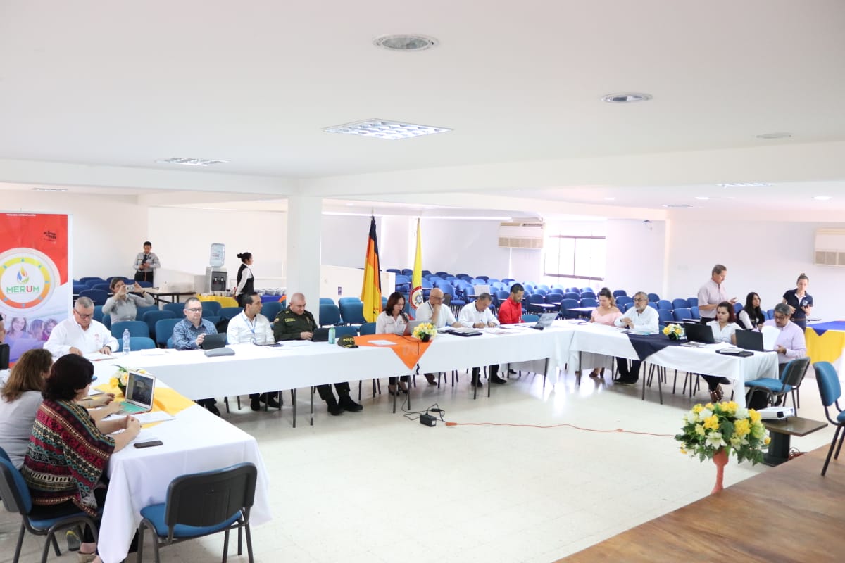 AlianzaMERUM's tweet photo. #AEstaHora se da inicio a la MERUM, última sesión del año 2019, en las instalaciones de la UNAD. 

En este espacio se presentarán los eventos y avances realizados por cada una de las redes. https://t.co/leTdKanaYp